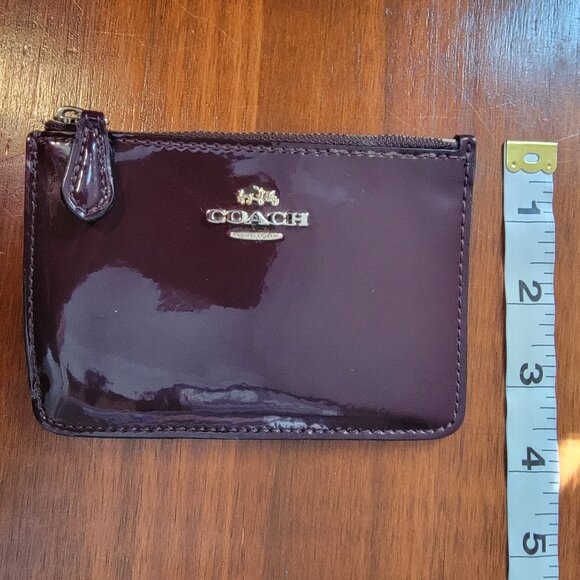 Coach Glossy Burgundy Red Patent Leather Coin Pouch Wristlet w keychain - Picture 9 of 15